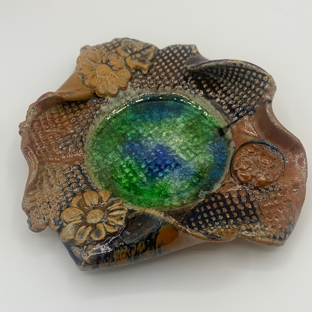Signed Studio Art Pottery Embossed Fused Crackled Glass Daisy Trinket Dish
